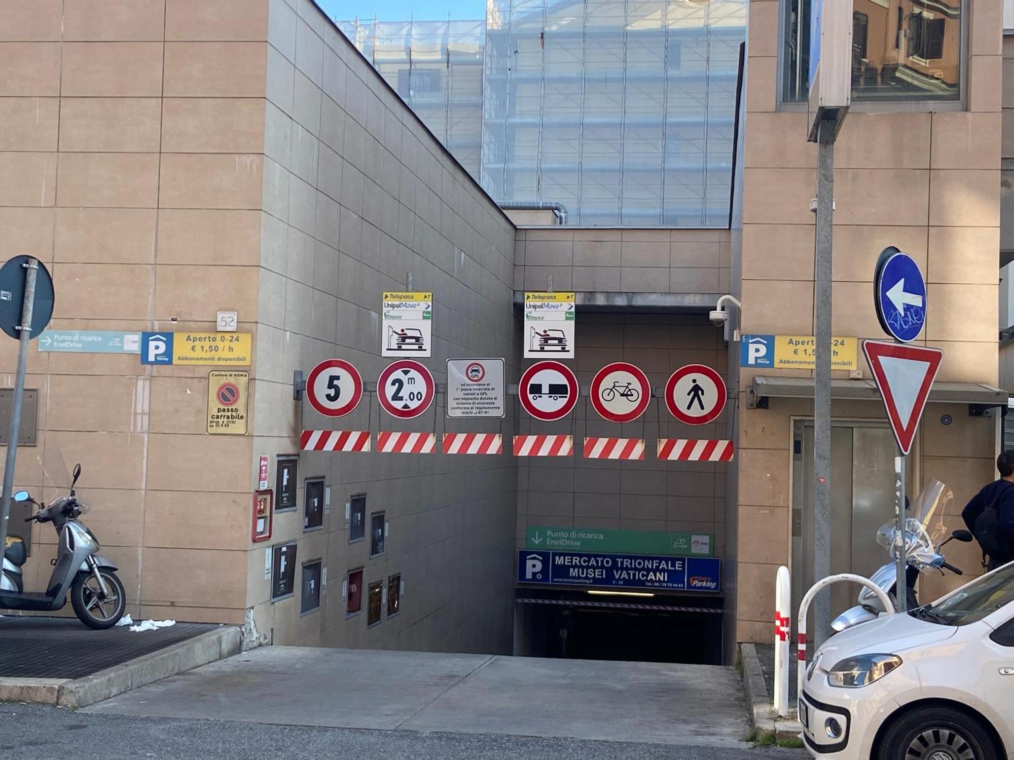 Dimora Del Papa Rome Apartments — Photos 1